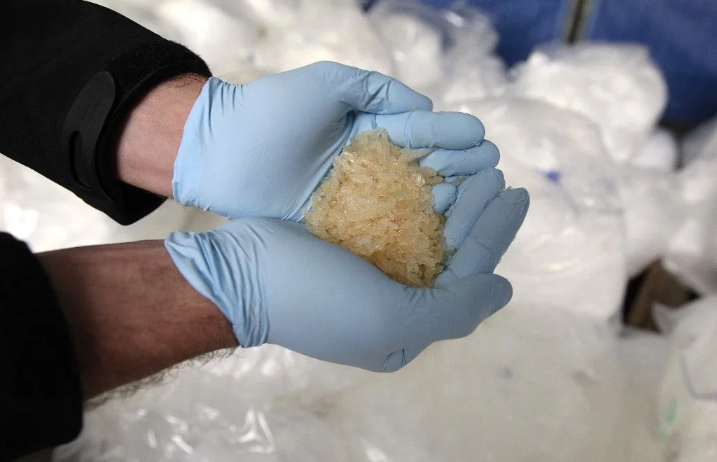 اتش بوز… العملة الجديدة في شوارع الرقة