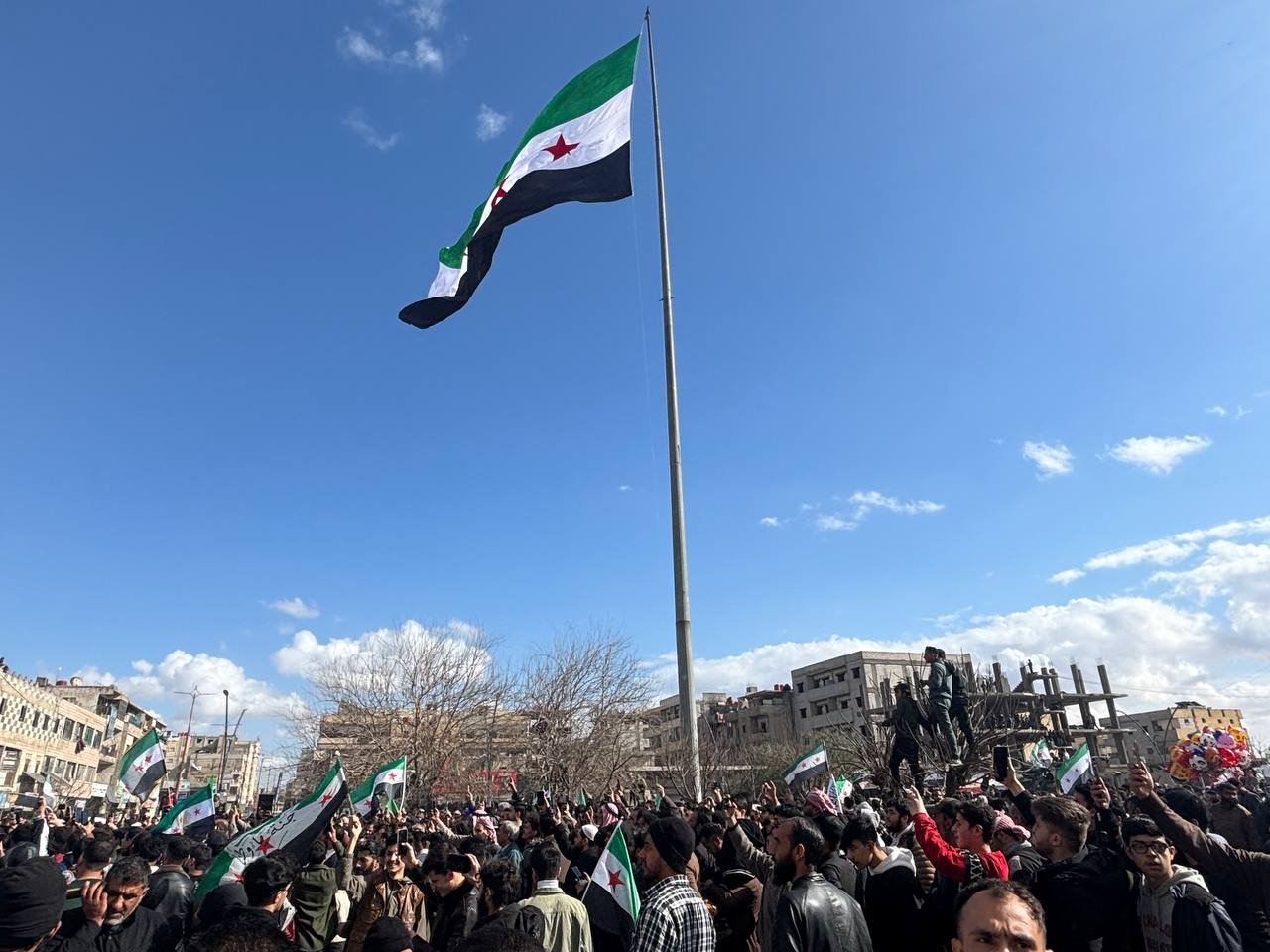 الرقة بعد الثورة: بين تعقيد الواقع وضرورة بناء المؤسسات