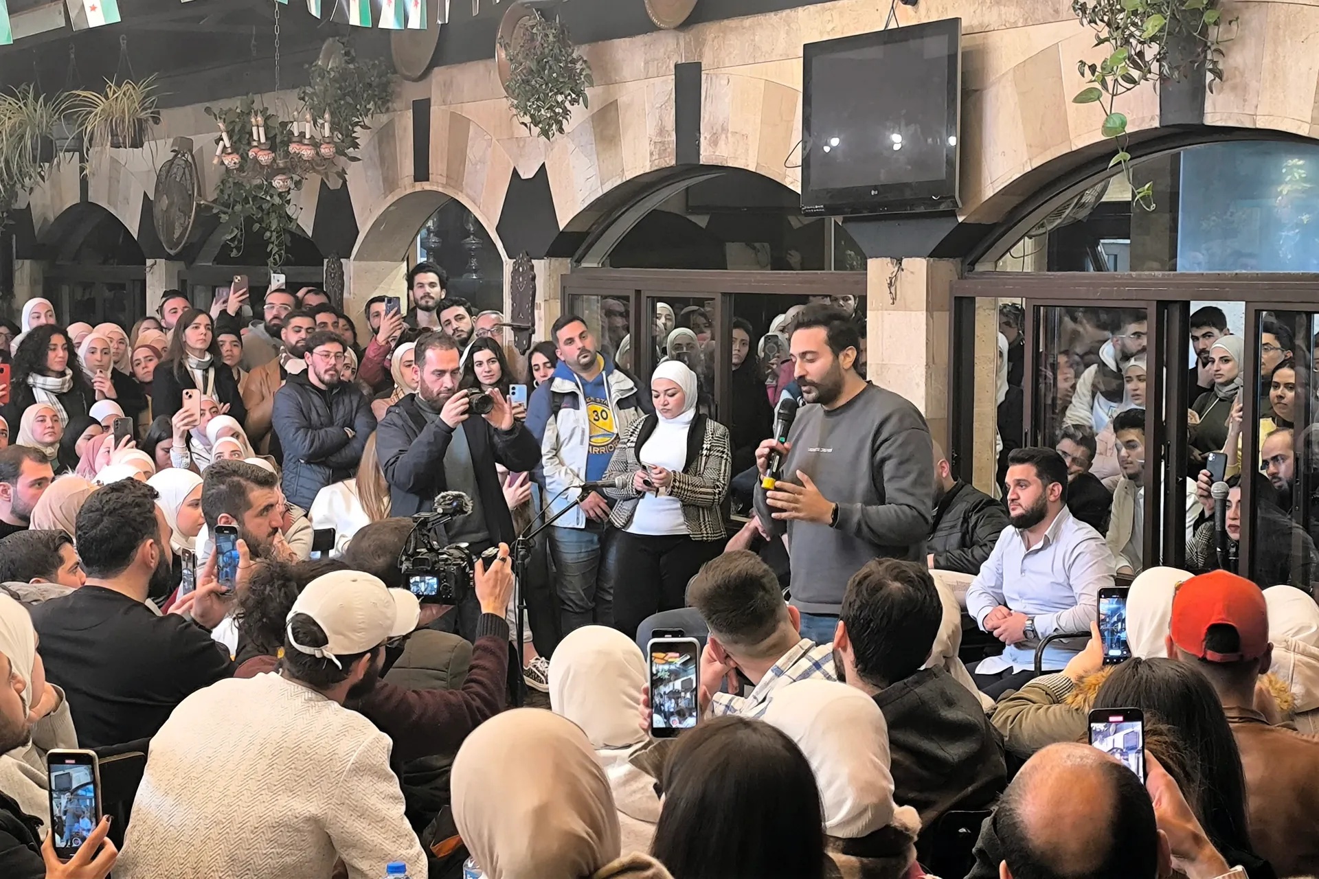 دور الشباب السوري في المرحلة الراهنة