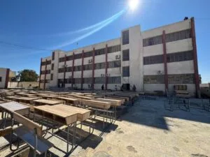 الرقة بين الفاقد التعليمي وإعادة بناء المدارس